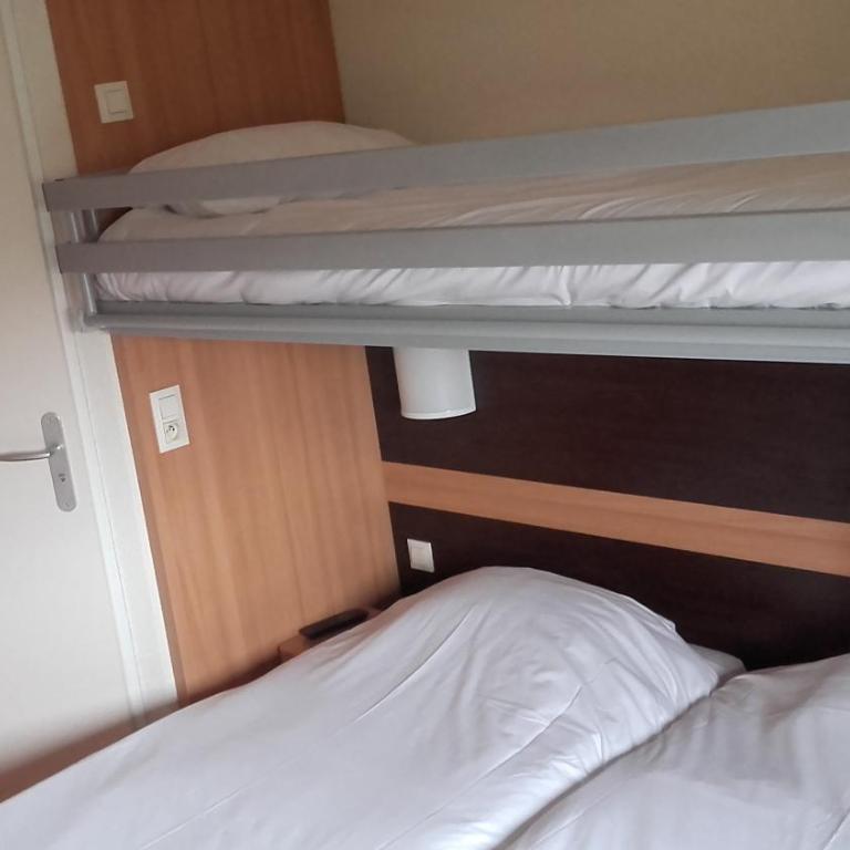 Première Classe Annemasse Ville La Grand - Chambre Triple avec 3 Lits Simples - 8