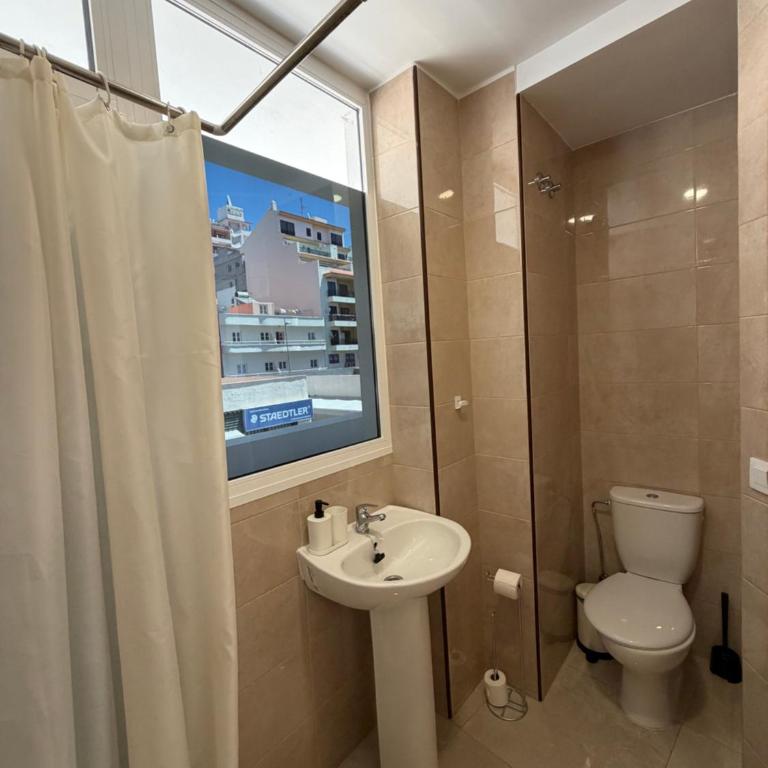 Central Room N1 Los Cristianos - Ampia Camera Matrimoniale - 24