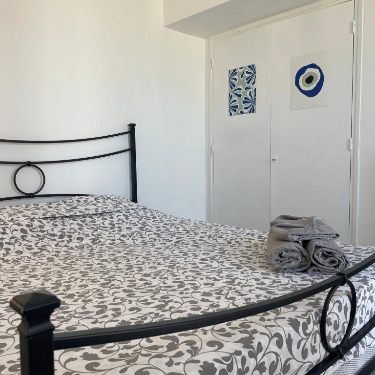 Deux pièces dernière étage avec terrasse - Apartment mit 1 Schlafzimmer - 4