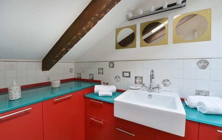 Enchanting Views Rooftop Apartment Prime Location - Appartamento con 1 Camera da Letto - 8