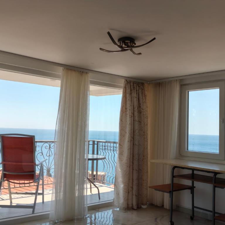 Ling Hous Aleksandr - Apartman - Prizemlje - 4