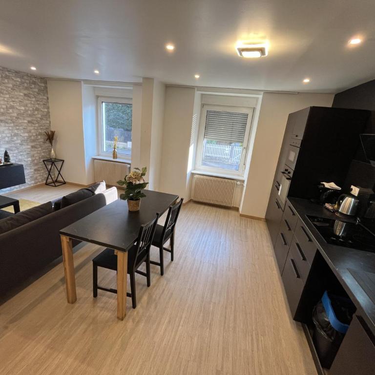 La Suite Mulhouse, Accès Bâle 20min, Proche Gare TGV - Apartamento de 1 dormitorio - 16