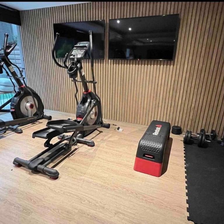 Sunset Views Miraflores & Barranco Gym Pool - Two-Bedroom Apartment - 34