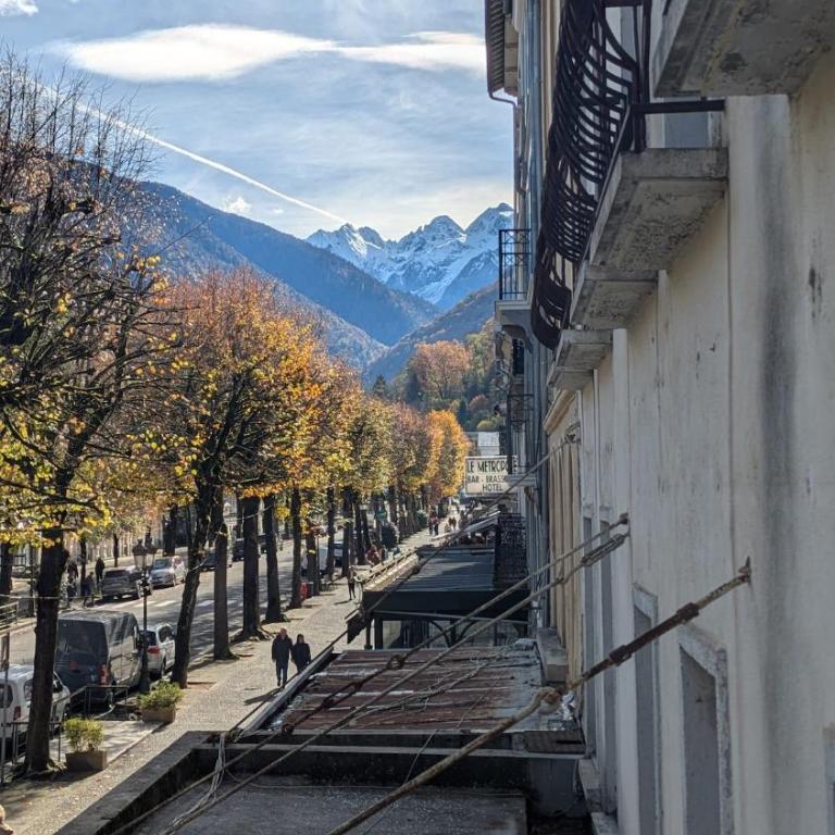 Appartement à LUCHON 10 personnes max, 80m télécabine, 80m des thermes - Appartement - 18