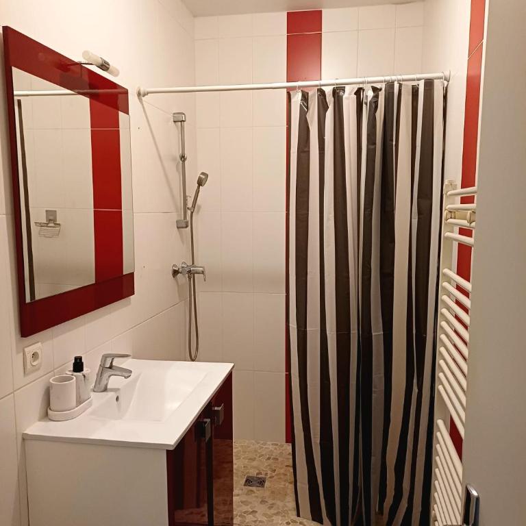 Aquitain Home - Studios & Appartements tout confort Bordeaux Gare St Jean - Appartement 2 Chambres - 4
