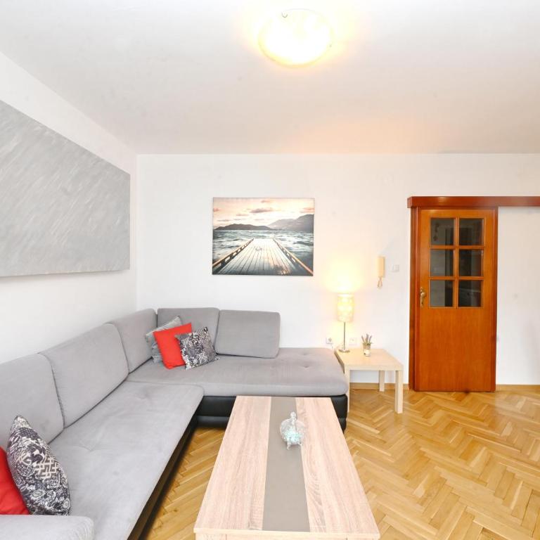 Una apartment & parking - Apartment mit 1 Schlafzimmer - 8