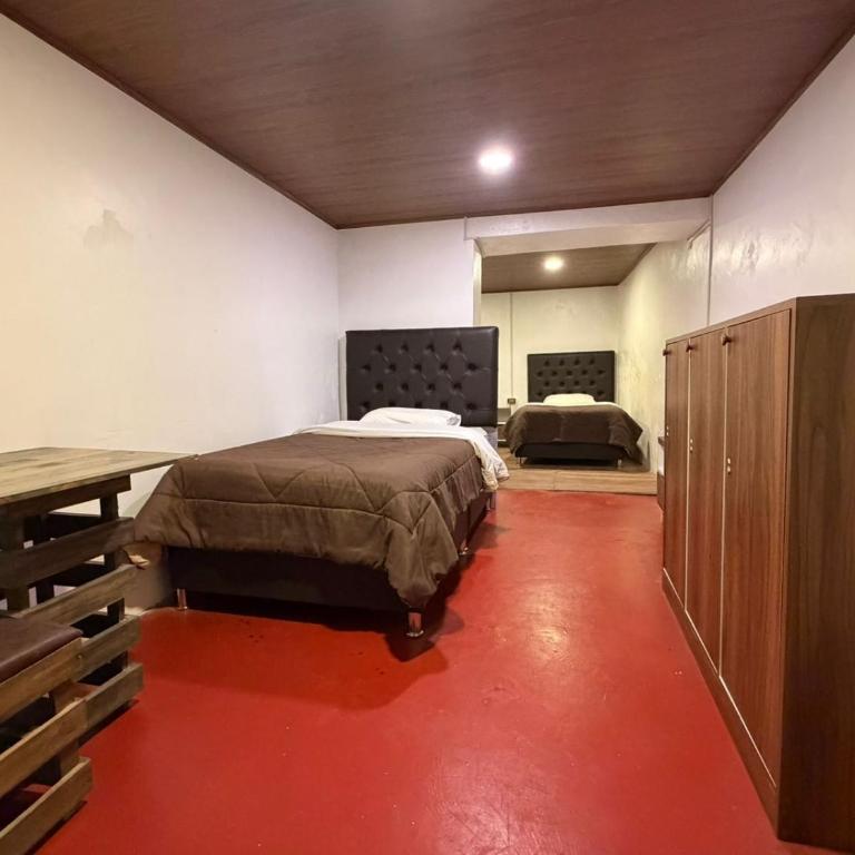 Auquis Hostel - Triple Room with Shared Bathroom - 3