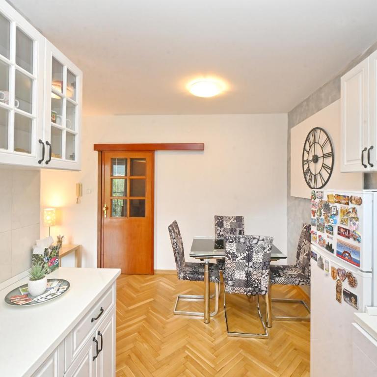 Una apartment & parking - Apartment mit 1 Schlafzimmer - 9