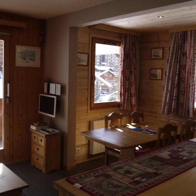 Appartement avec parking - Emplacement idéal - FR-1-355-221 - Apartment - 7