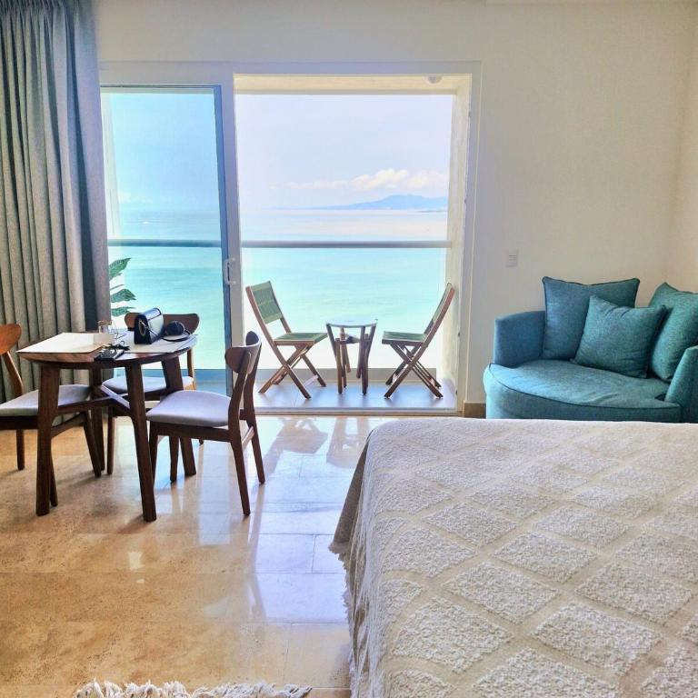 PROMO Beautiful beachfront Apt with pools, jacuzzi, gym - Appartement 1 Chambre - 35