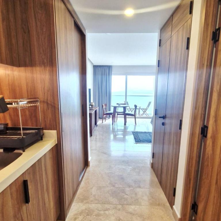 PROMO Beautiful beachfront Apt with pools, jacuzzi, gym - Appartement 1 Chambre - 43