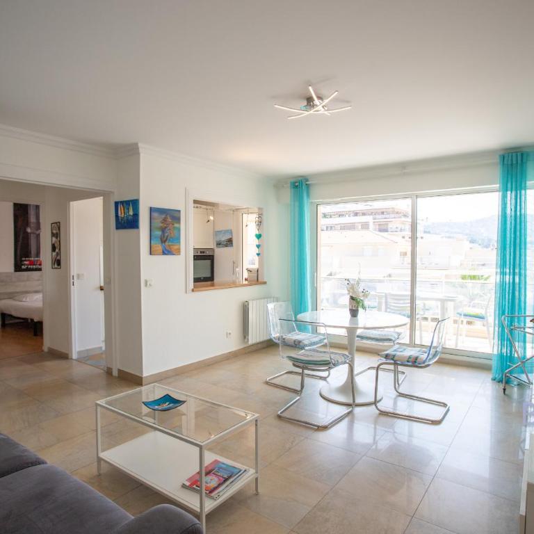 Elegant 2P avec piscine, garage et AC - Appartement - 21