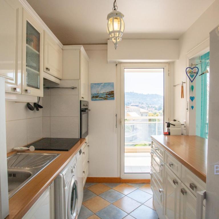 Elegant 2P avec piscine, garage et AC - Appartement - 22