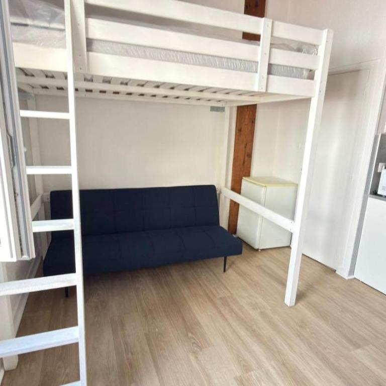 Séjour lyonnais idéal dans un studio cosy à Valmy - Standard Studio - 2