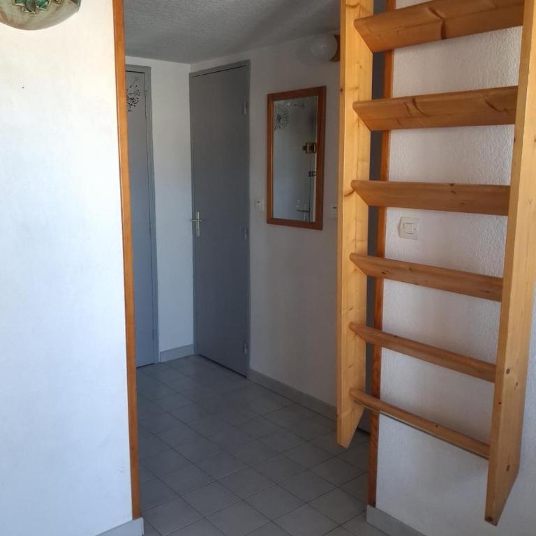 Plage à 300 m - Piscine - Clim - Wi-Fi - 4 pers - Appartement 2 Chambres - 13