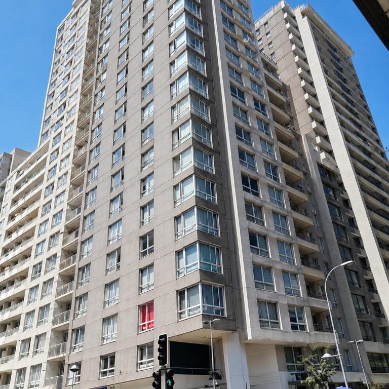 Modern 2 Bedroom, 2 Bathroom, Fully Equipped Downtown Santiago - Two-Bedroom Apartment - 16