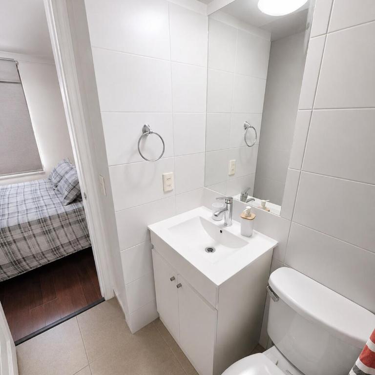 Modern 2 Bedroom, 2 Bathroom, Fully Equipped Downtown Santiago - Two-Bedroom Apartment - 22