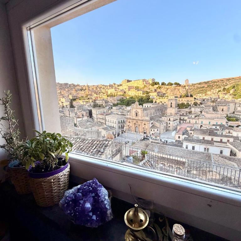 Experience the authentic soul of Modica at Bayit Michel - Casa con 3 Camere da Letto - 23