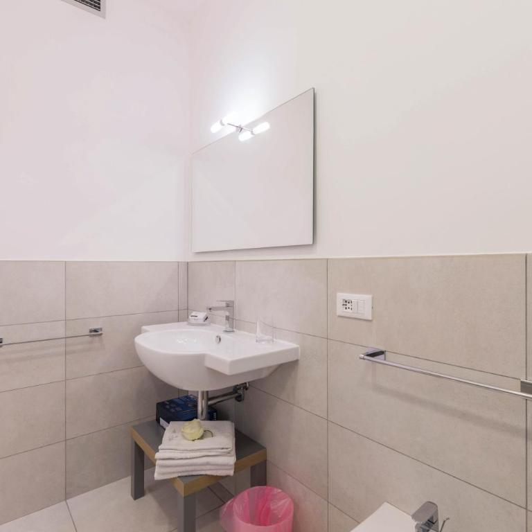 CASA ESEDRA Appartamento B - Parcheggio privato - Appartamento con 3 Camere da Letto - 17