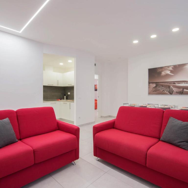 CASA ESEDRA Appartamento B - Parcheggio privato - Appartamento con 3 Camere da Letto - 6
