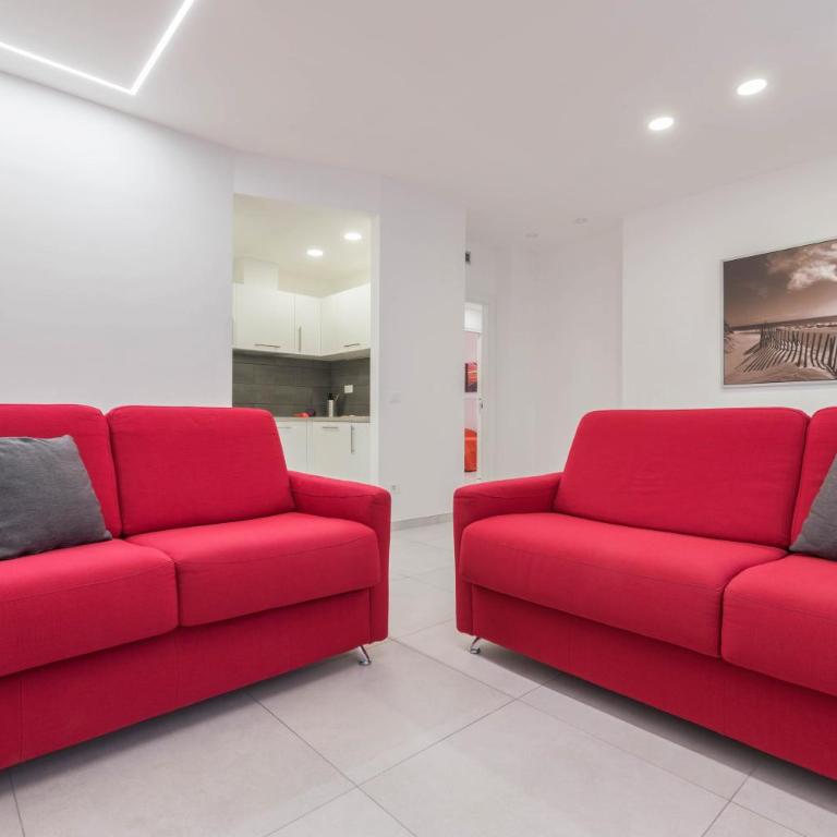 CASA ESEDRA Appartamento B - Parcheggio privato - Appartamento con 3 Camere da Letto - 5