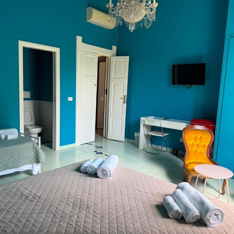 Tarshito Gallery House Roma - Camera Tripla con Bagno Privato - 8