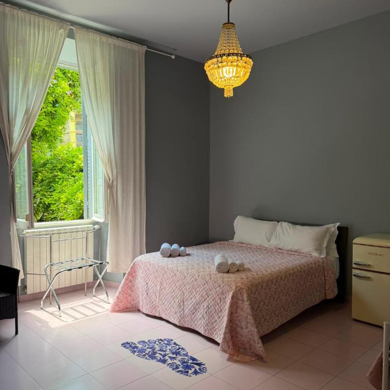 Tarshito Gallery House Roma - Camera Tripla con Bagno Privato - 2
