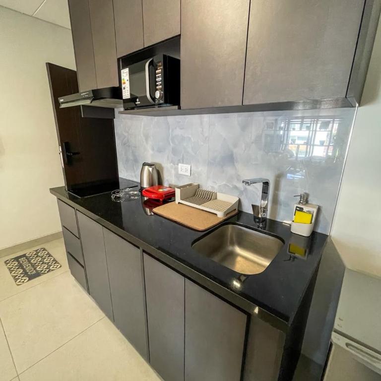 Equipetrol Suite Pool & Views - One-Bedroom Apartment - 2