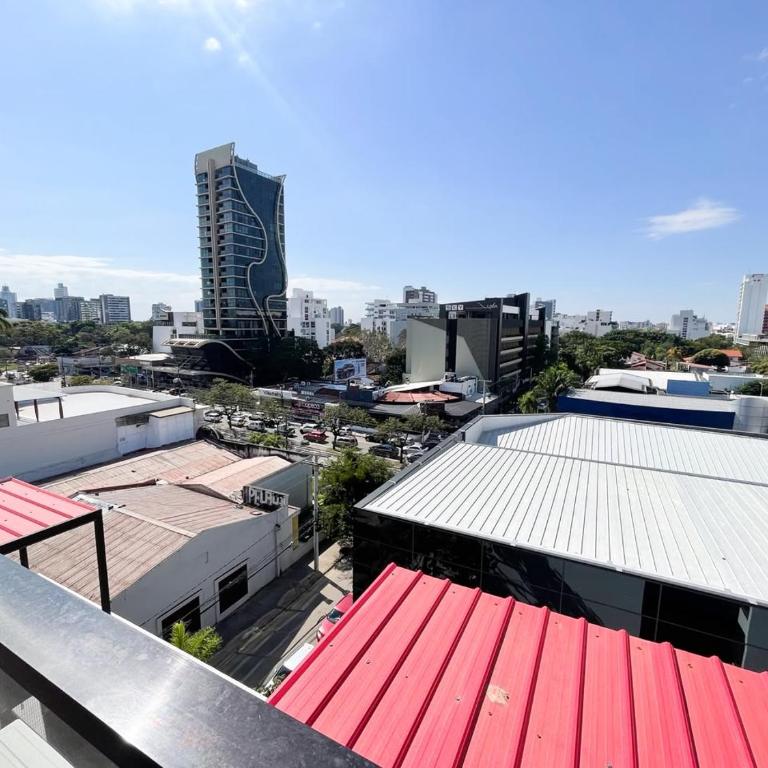 Equipetrol Suite Pool & Views - One-Bedroom Apartment - 12