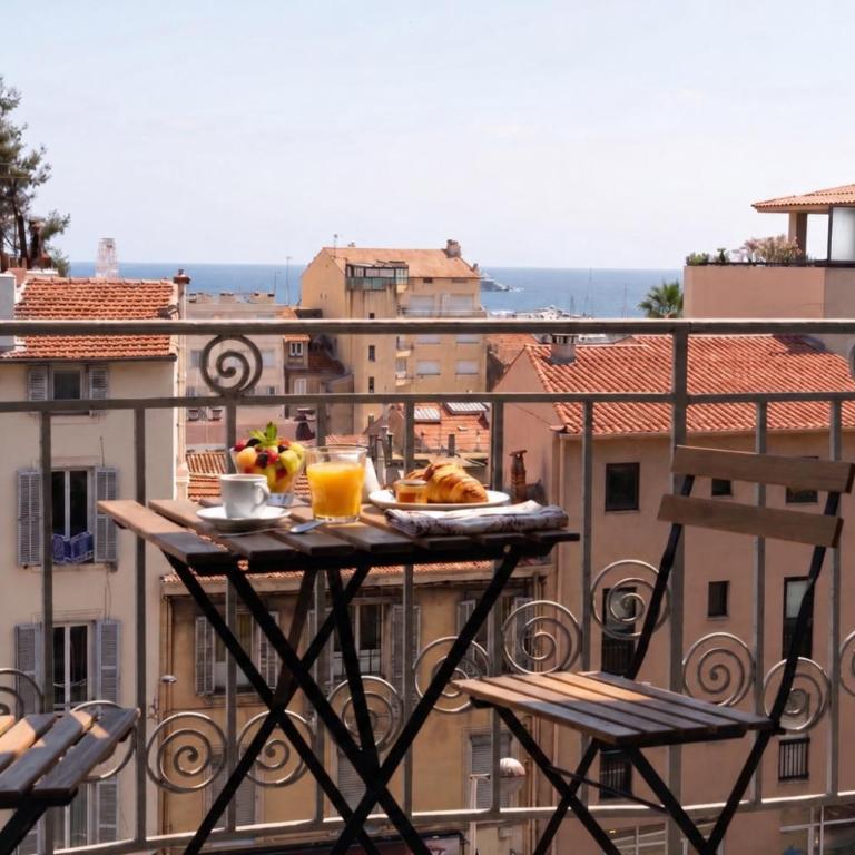 Appartement Vaste Horizon - LRA Cannes - Four-Bedroom Apartment with Sea view and Spa bath - 3