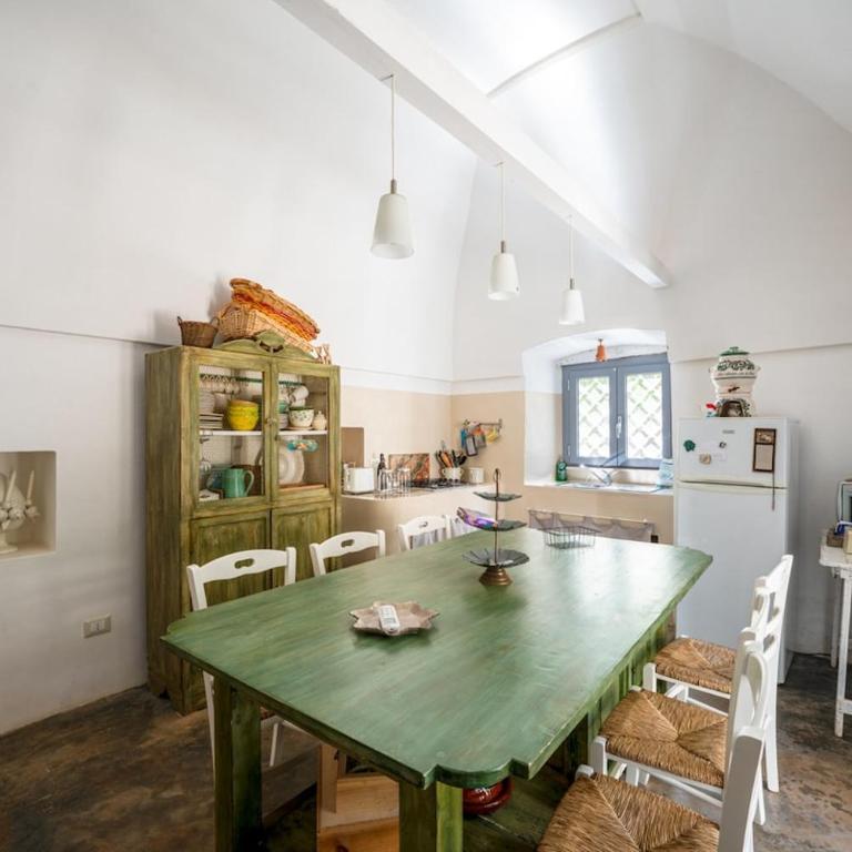 Trullo with pool and garden between Ostuni and Ceglie - Villa con 2 Camere da Letto - 30