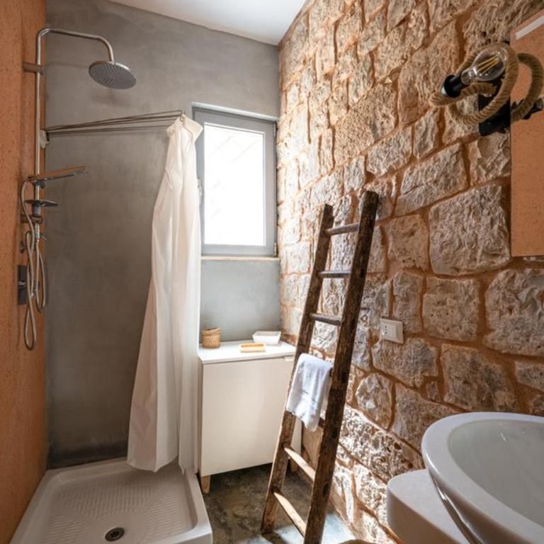 Trullo with pool and garden between Ostuni and Ceglie - Villa con 2 Camere da Letto - 21