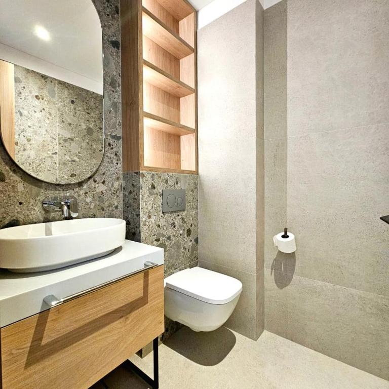 Onia Premium Apartment - One-Bedroom Apartment - 9