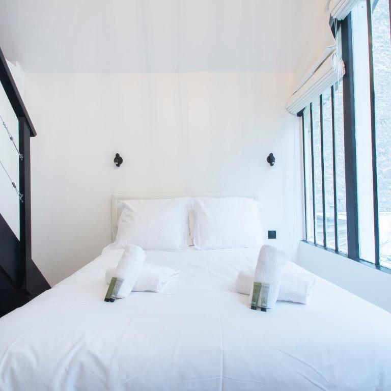 Relax in a Townhouse in Paris l 16th District - Appartement 2 Chambres - 35