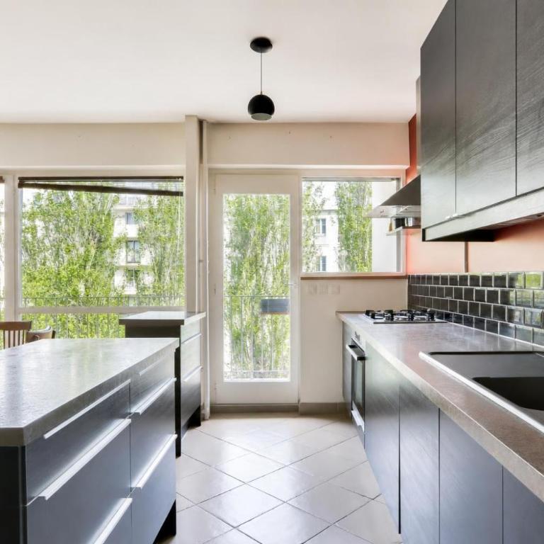 Spacieux 2 chambres et balcon - 4 personnes - Appartement 2 Chambres - 28