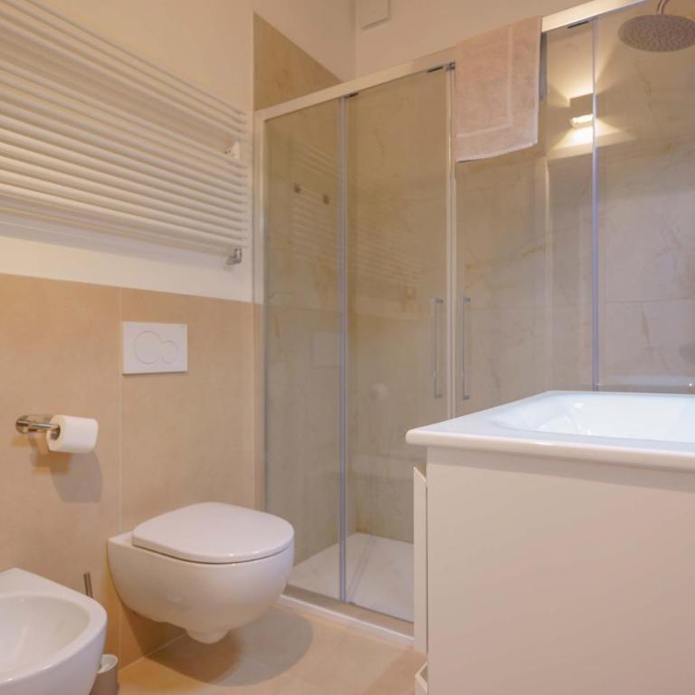 Sotto le Torri by Edera Rooms - Suite Familiare Deluxe - 35