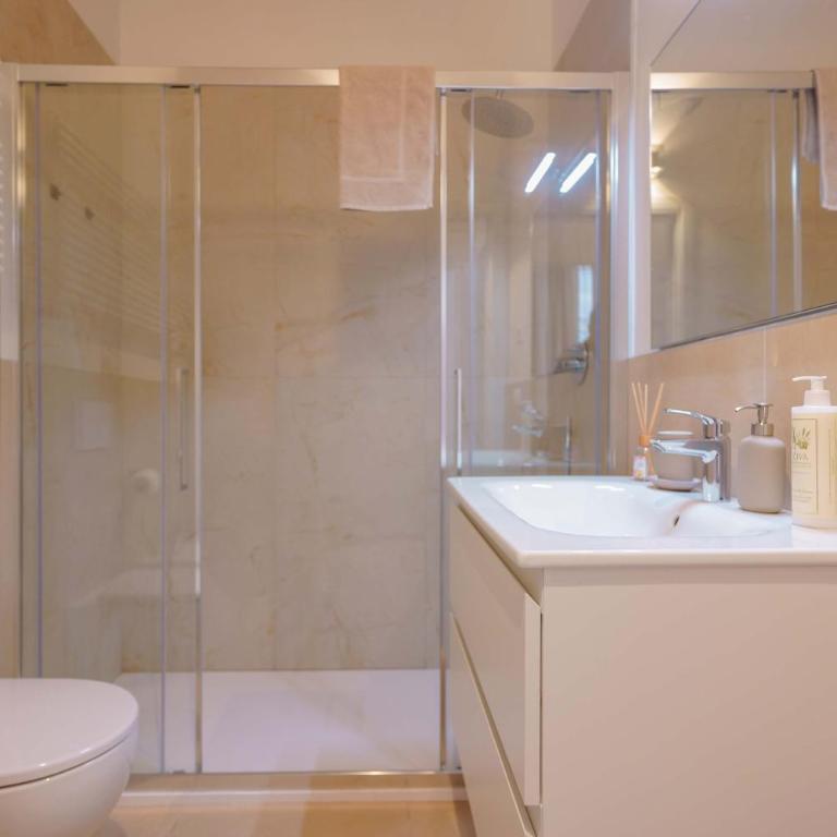 Sotto le Torri by Edera Rooms - Suite Familiare Deluxe - 34