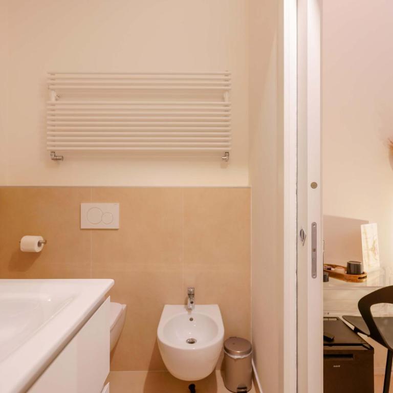 Sotto le Torri by Edera Rooms - Camera King Deluxe - 20