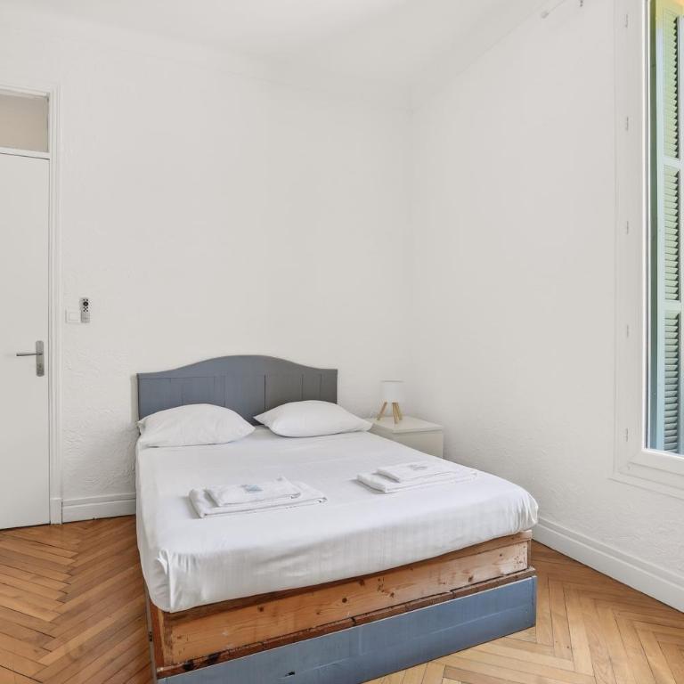 Chaleureux T3 à 15 min de la plage - Nice Ouest - Two-Bedroom Apartment - 18