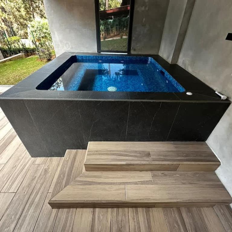 Increible propiedad en el bosque con Jacuzzi - Maison de Vacances - 7