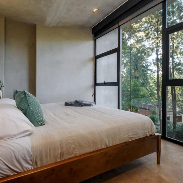 Increible propiedad en el bosque con Jacuzzi - Maison de Vacances - 22