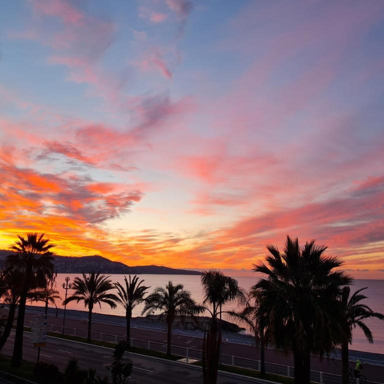 "Le Sundeck" by EnjoyNice, terrace, seaview and air conditioning - Studio - Vue sur Mer - 12