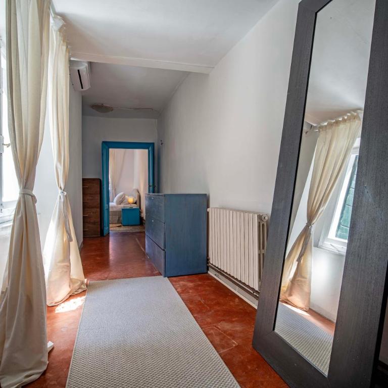 Charming 6-People Stay in Campo Santi Apostoli by Bricola Apartments - Two-Bedroom Apartment - 9