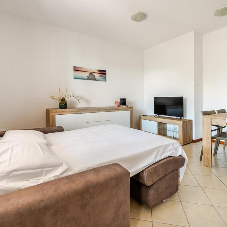 Casa Aurelia - Green Residence - Lake Garda Pool - Appartamento con 2 Camere da Letto, Balcone e Terrazza - 13