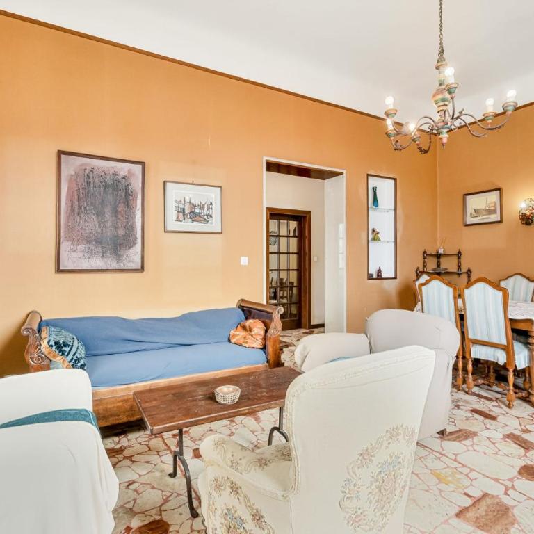 Villino Aurora-5TERRE-Near the station - Three-Bedroom Apartment with Balcony - 12