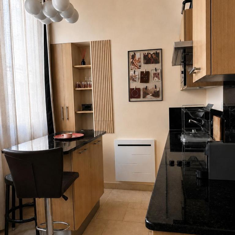 Charming studio with beams Rue du Cherche Midi - Appartement 1 Chambre - 3