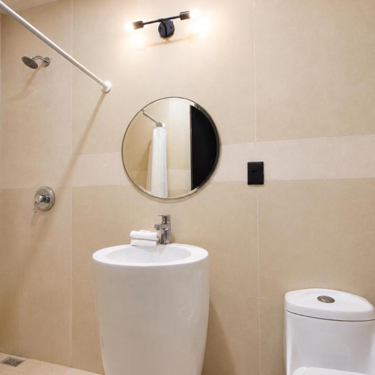 Aruma Suites - Superior Double Room with Two Double Beds - 4
