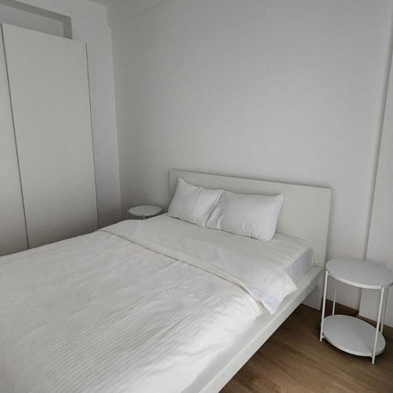 Luxury 2BR Residence Pool Parking Bar - Apartman sa 1 Spavaćom Sobom - 3