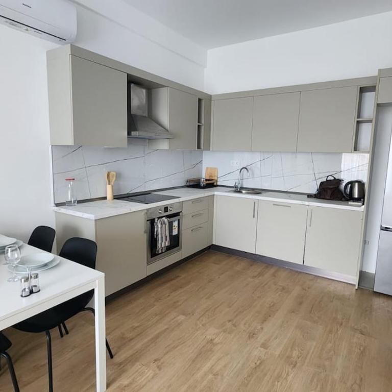 Luxury 2BR Residence Pool Parking Bar - Apartman sa 1 Spavaćom Sobom - 12