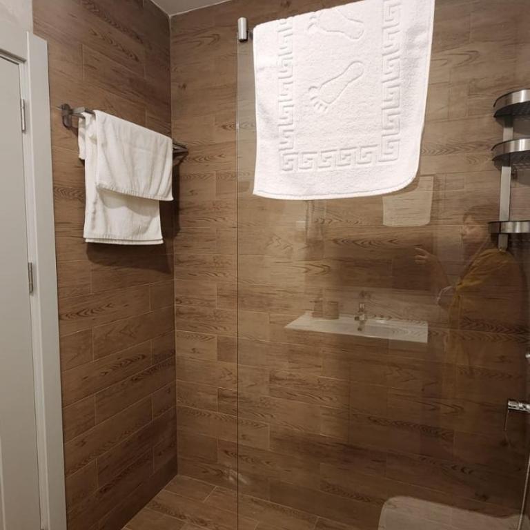 Luxury 2BR Residence Pool Parking Bar - Apartman sa 1 Spavaćom Sobom - 19